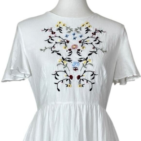 Floral Embroidered A-line Dress Flutter Sleeves White Multi Women’s Size Medium - Picture 5 of 13